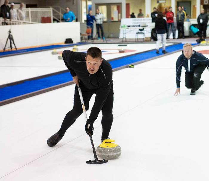 Are Curling Sweepers Doing It Wrong? - The Curling News